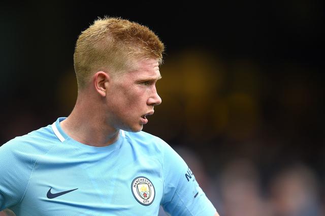 十三水高级摆法：为什么“同花顺”放在中道有时比放在底道更具杀伤力？（十三水进阶：为何同花顺摆中道有时比压底道更具威力）