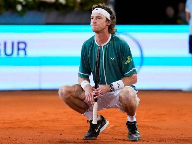 但扎佩仍可 但扎佩仍可